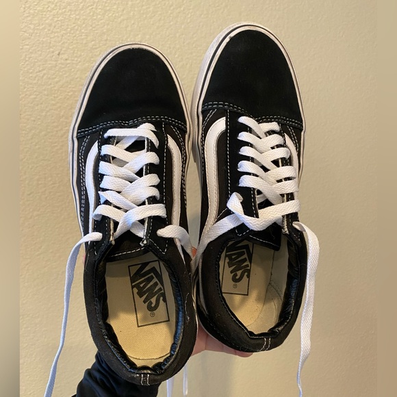 Women shoes - Picture 1 of 7